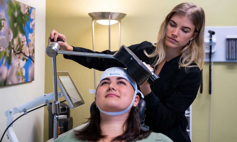 Personalized Depression Treatment in Orlando in a professional therapy environment