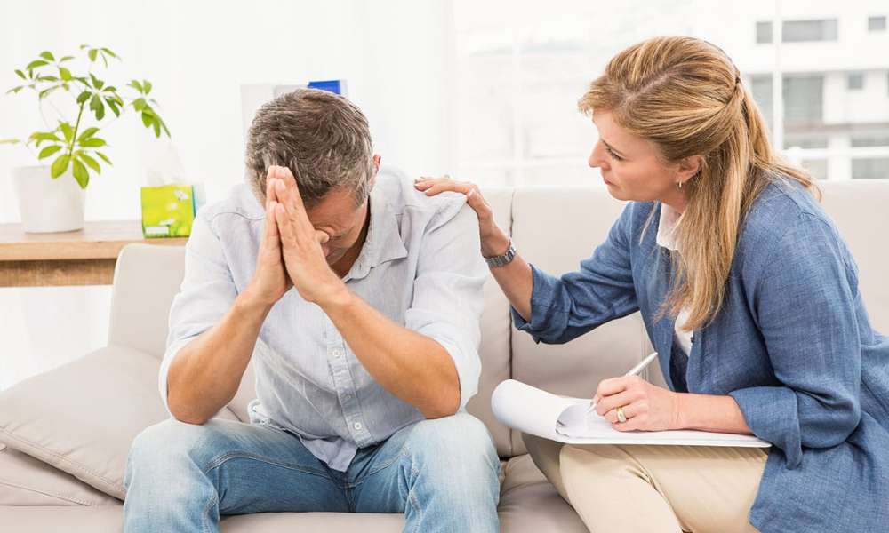 patient discussing mental health during anxiety therapy in Orlando