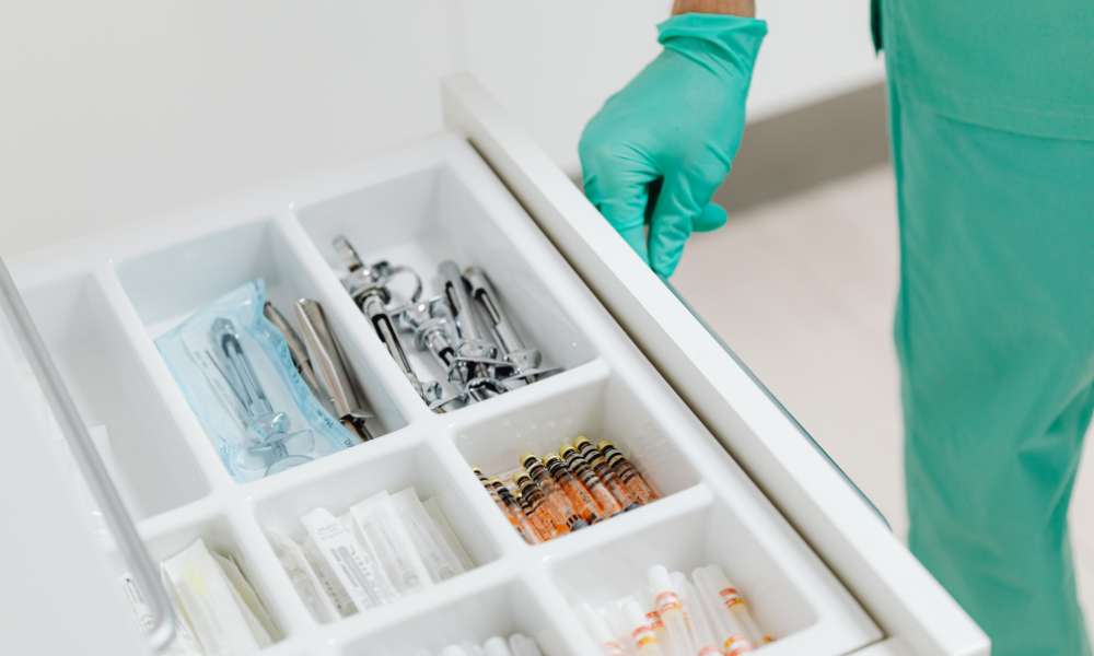 patient receiving medication management in Orlando care