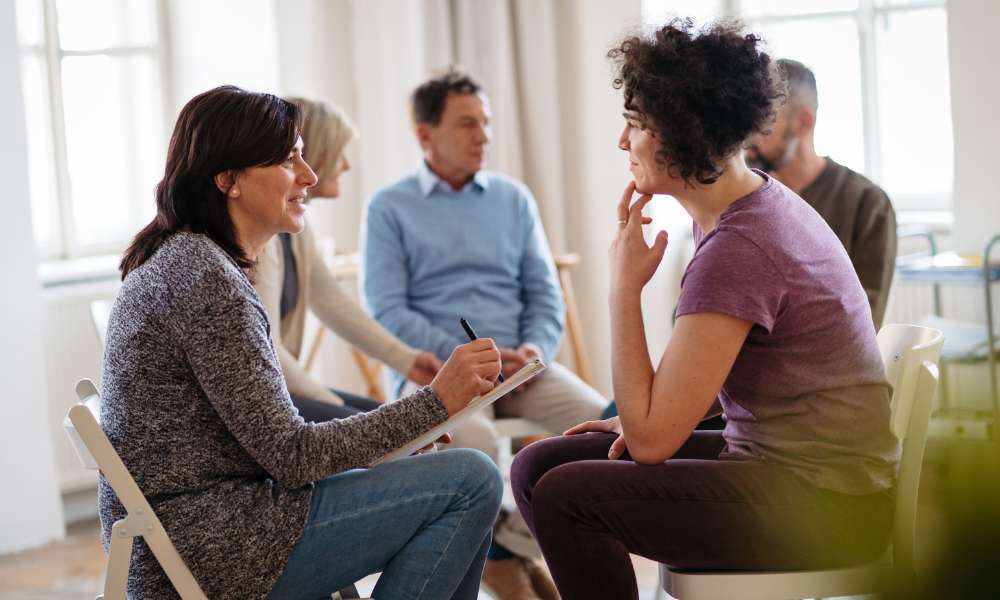 Depression Treatment in Orlando treatment discussion with therapist